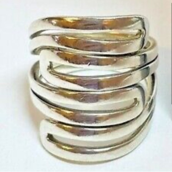 Silpada Vintage Solid Sterling Silver
Maze Ring - Picture 2 of 4
